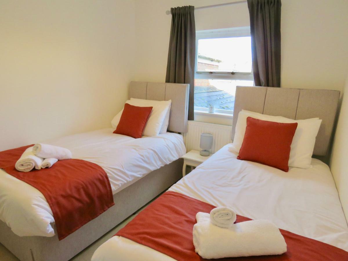 Вілла Lyndale House - Exclusive Use, Self Catering, Fpventures Stroud Страуд Екстер'єр фото